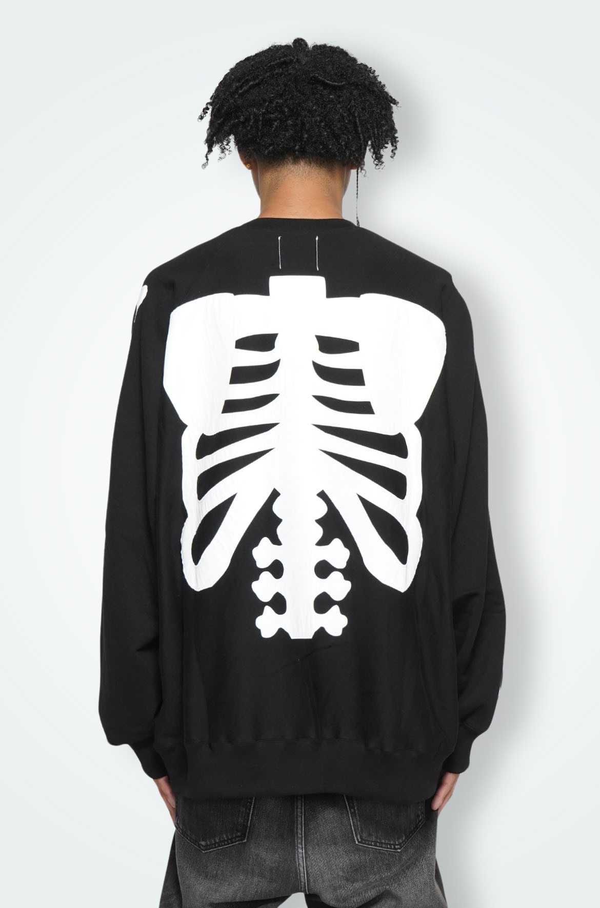 タカヒロミヤシタザソロイスト. back gusset sleeve crew neck sweat