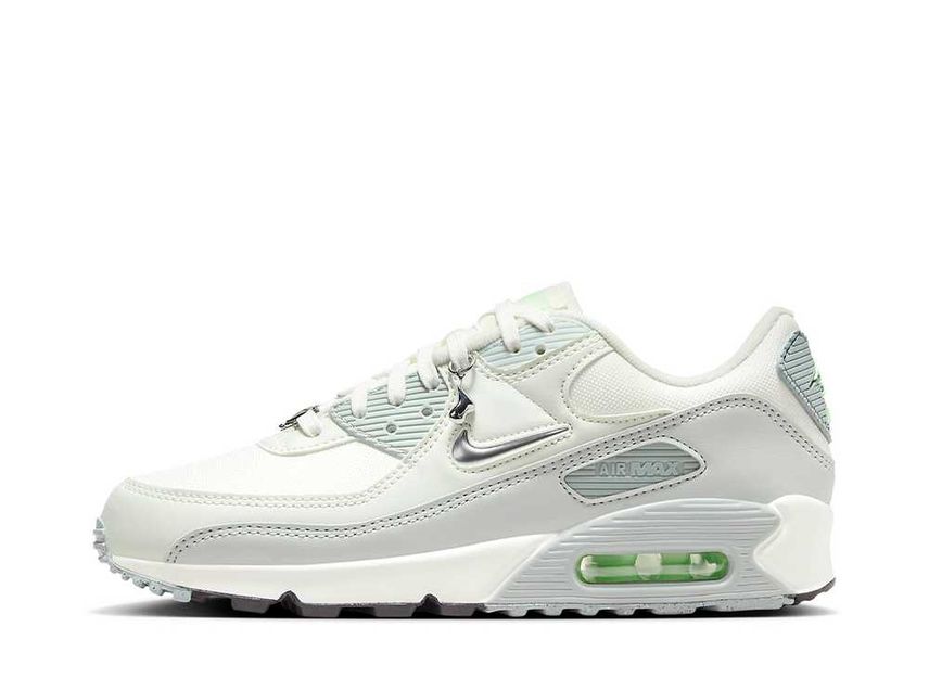 Nike Women s Air Max 90 SE Sail Sea Glass Light Silver Metallic Silver