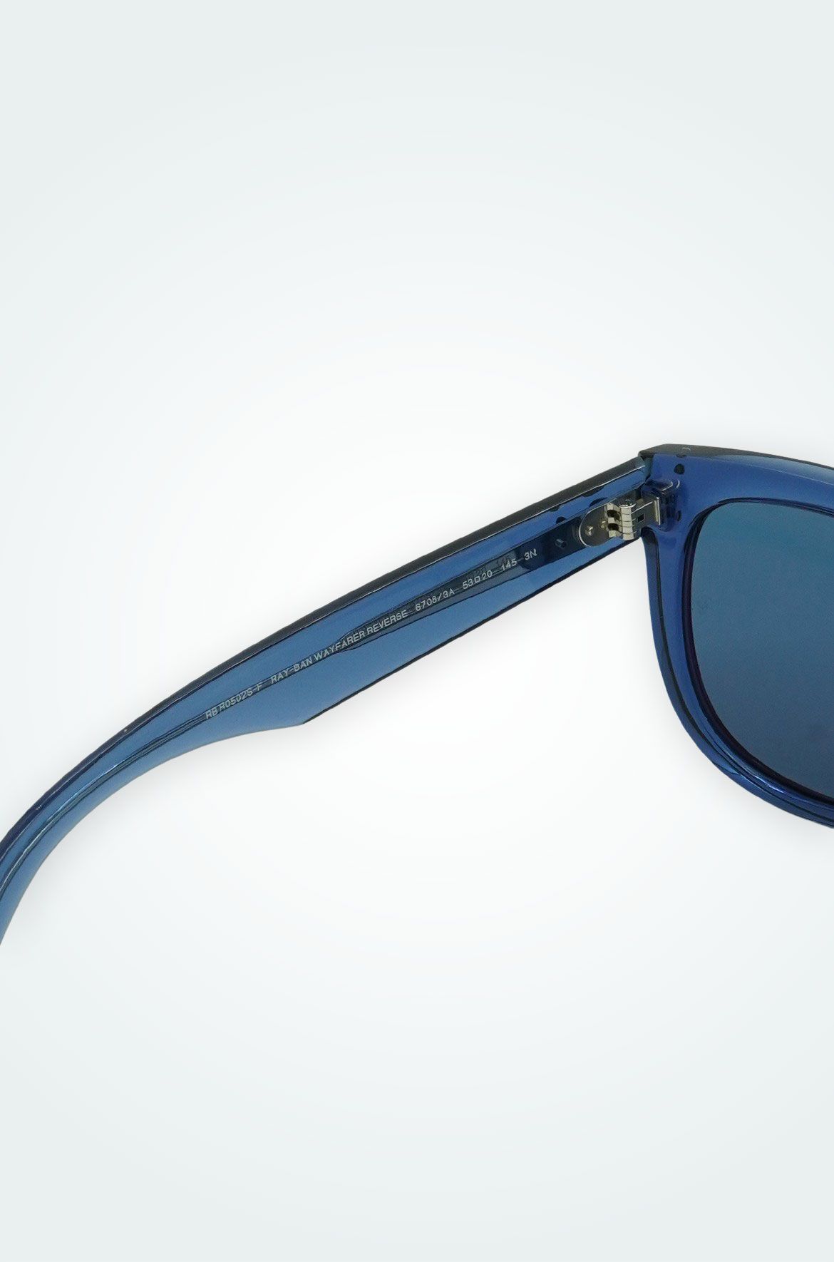 Ray-Ban レイバン WAYFARER REVERSE ブルー WAYFARER REVERSE Sunglasses in Transparent Navy Blue and Dark Blue