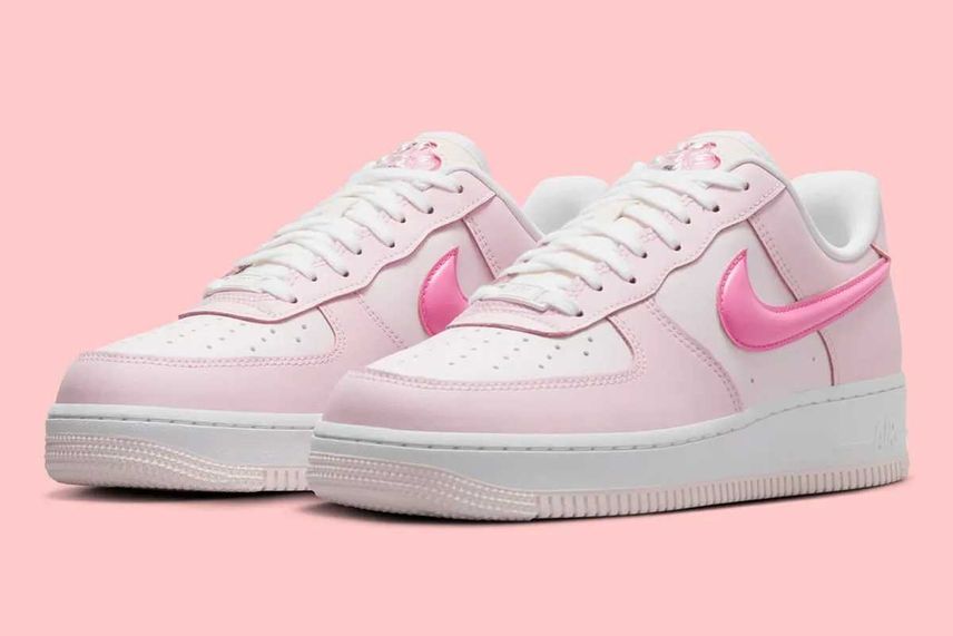 国内配送★NIKE★W AIR FORCE 1 '07 人気モデル ピンク Nike Women's Air Force 1 Low '07 LX