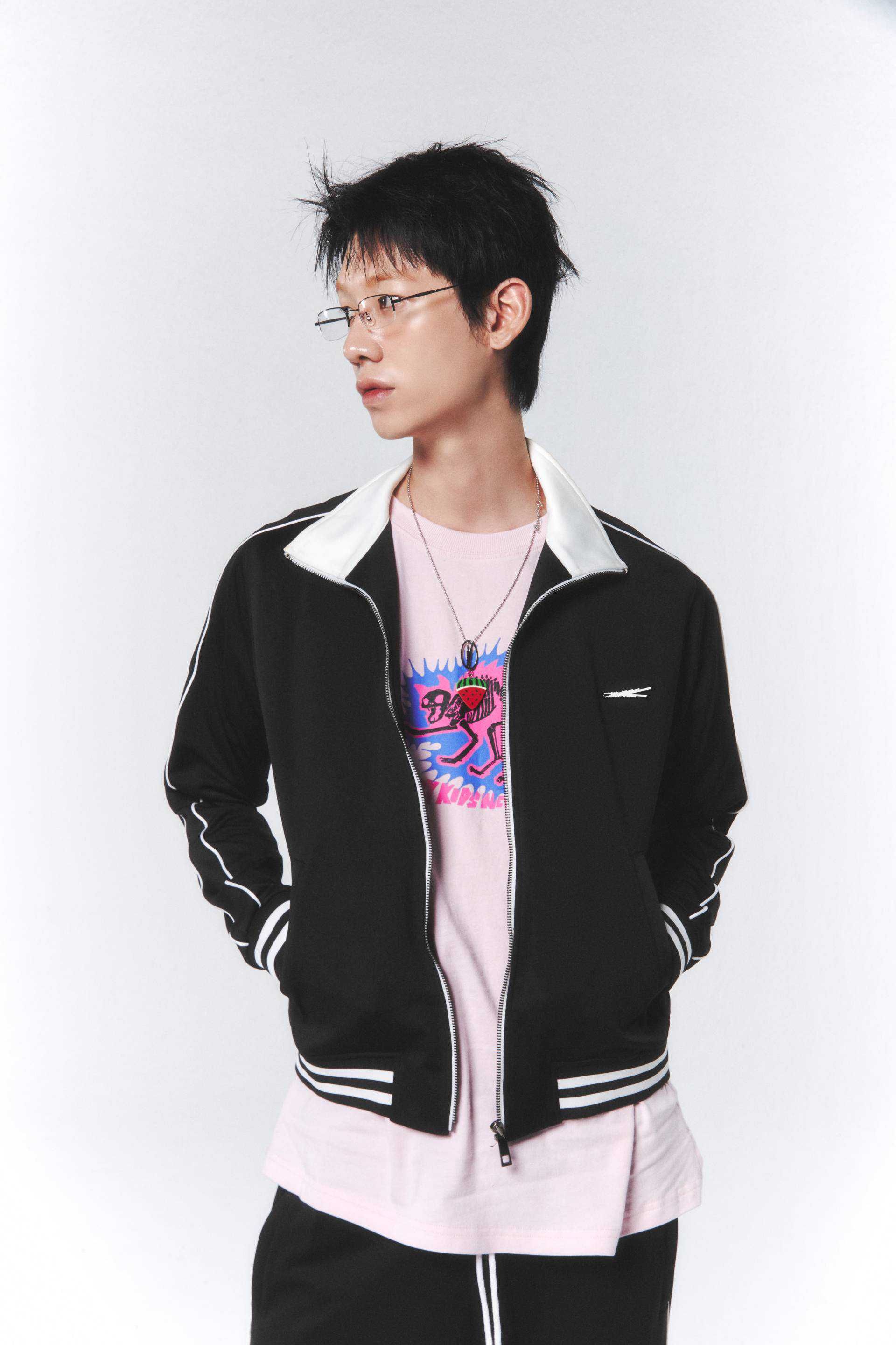 Le Sserafimトラックジャケッ　ブラック LE SSERAFIM Track Jacket 
