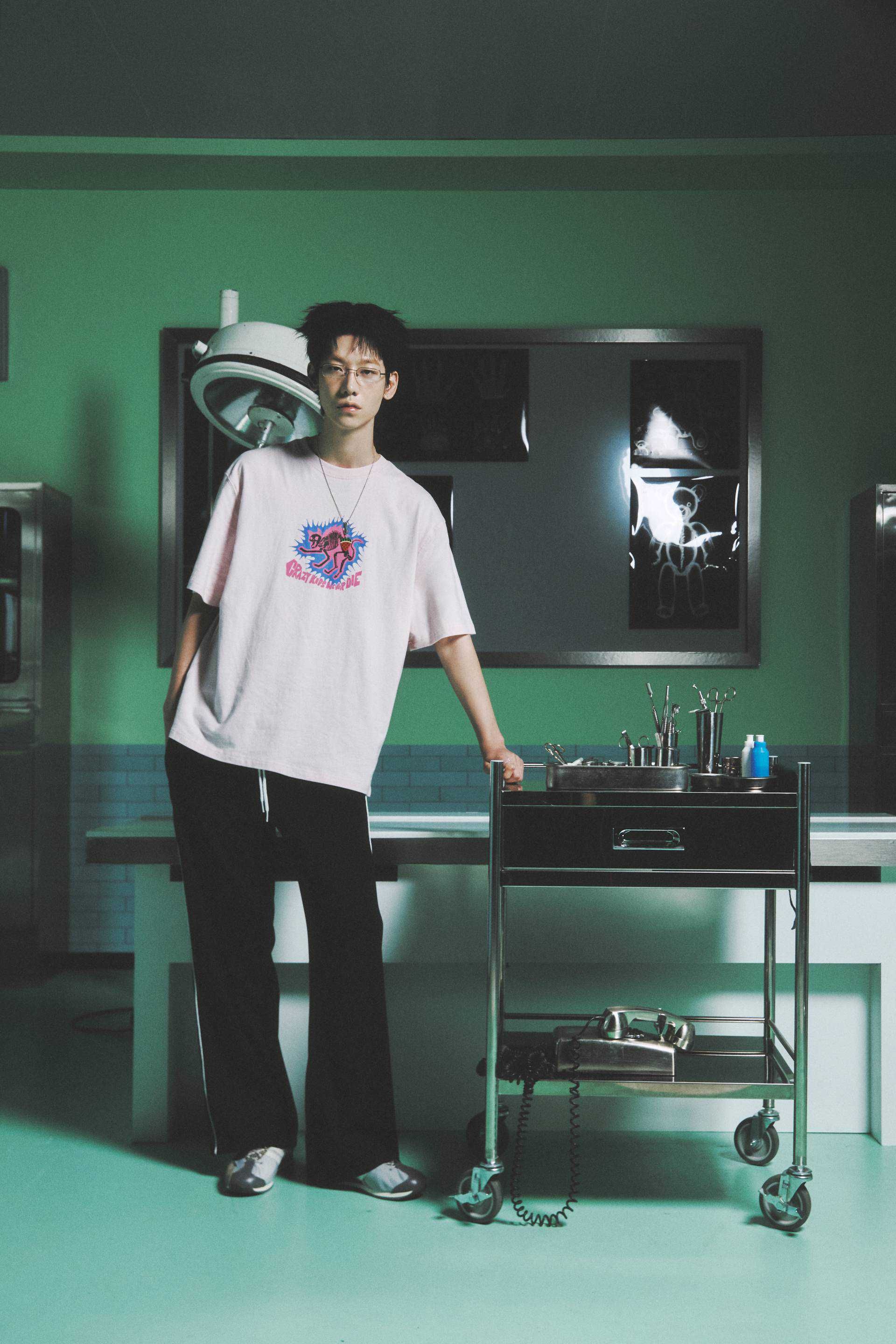 ルセラフィム ショートスリーブTシャツ 