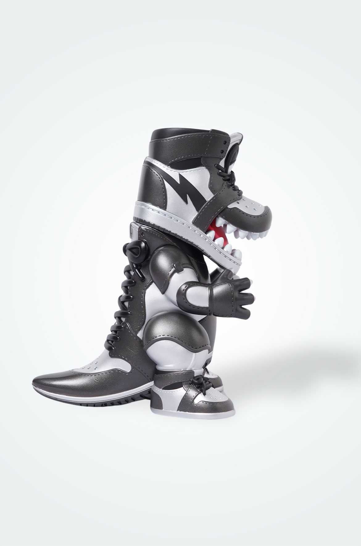 トウキョウガンズ スニーカーダンク×トウキョウガンズ ソフビトイ