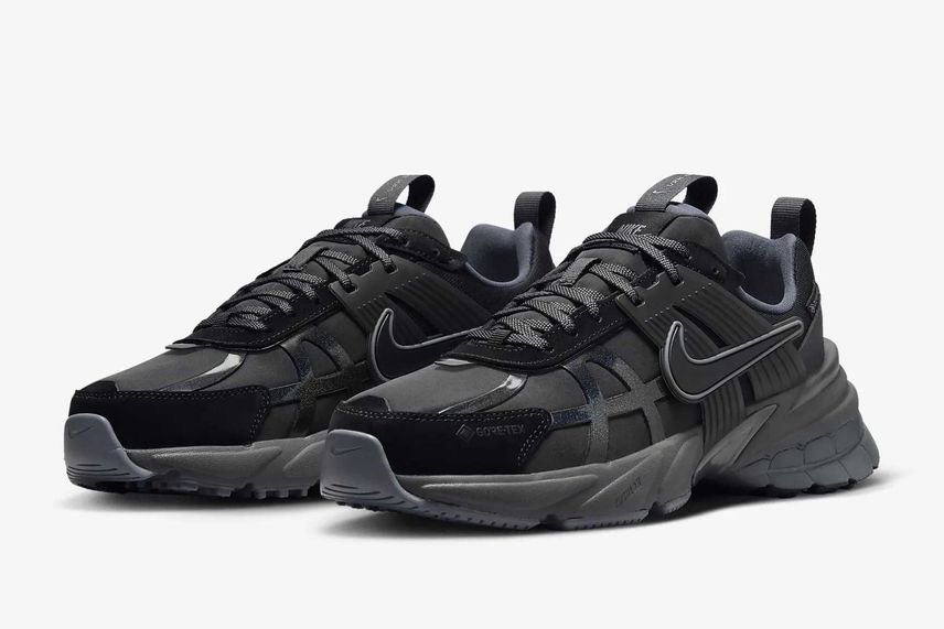 最終値下げ!【海外取寄せ品】ナイキ スパイク Nike Women's V2K Run GORE-TEX