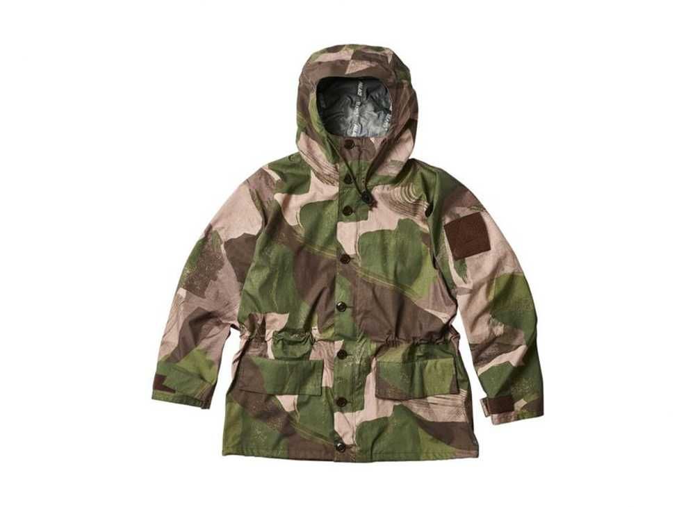 PALACE x BEAMS Plus Jacket 3Layers 