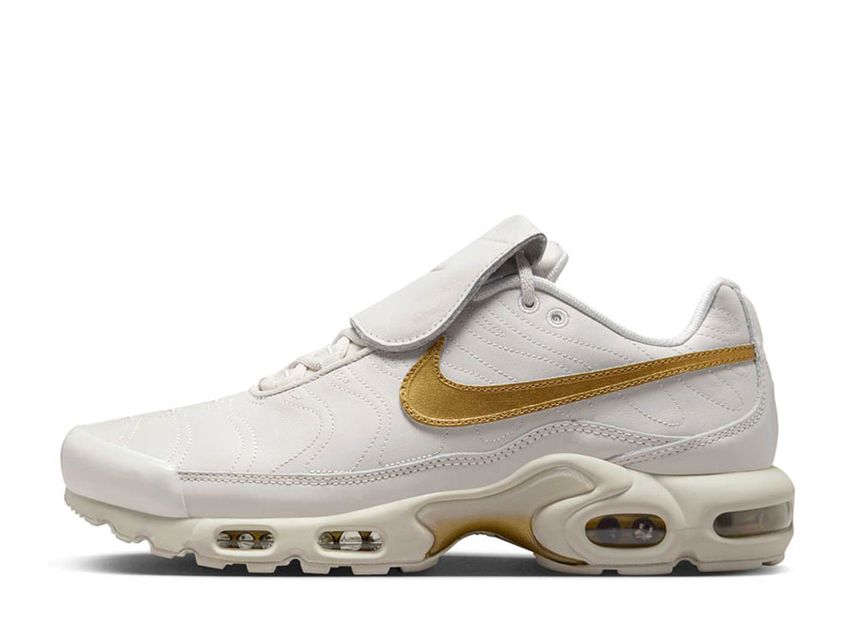 Nike air max plus white and gold shop