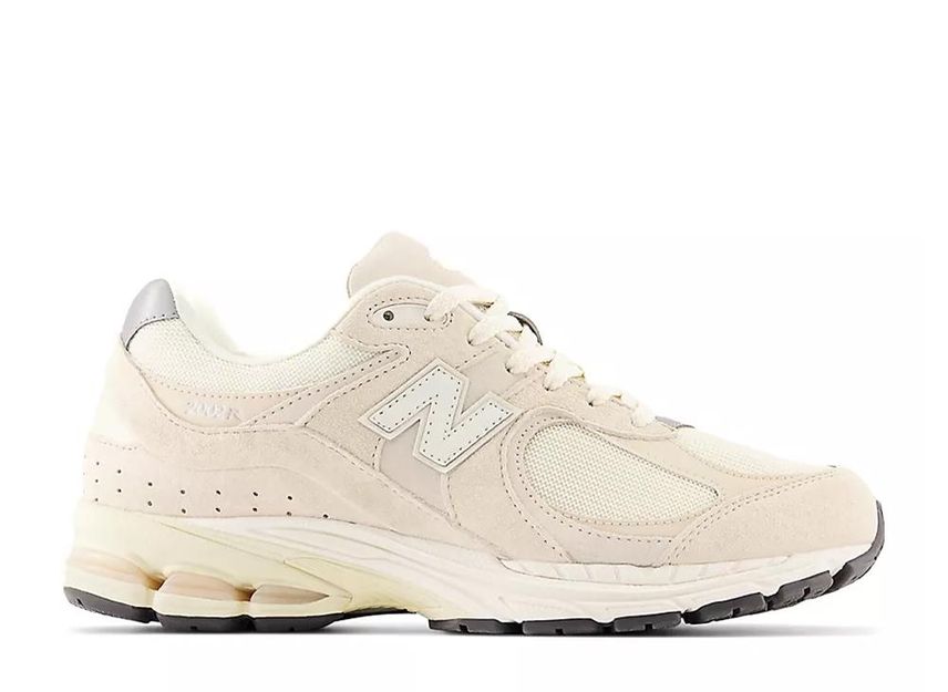 ニューバランス 2002R "オフ ホワイト"