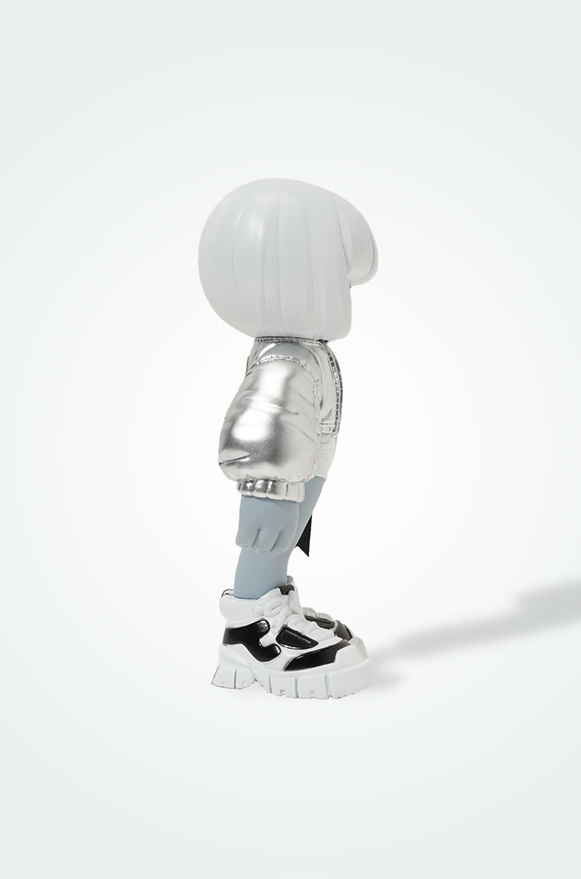 エムダッシュ x スニーカーダンク ソフビトイメタリック 