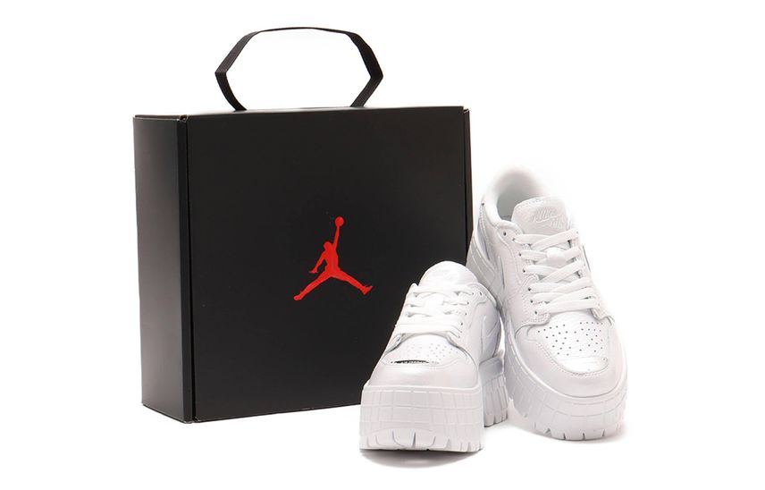 Nike Women's Air Jordan 1 Brooklyn Low Nike Women's Air Jordan 1 Brooklyn Low