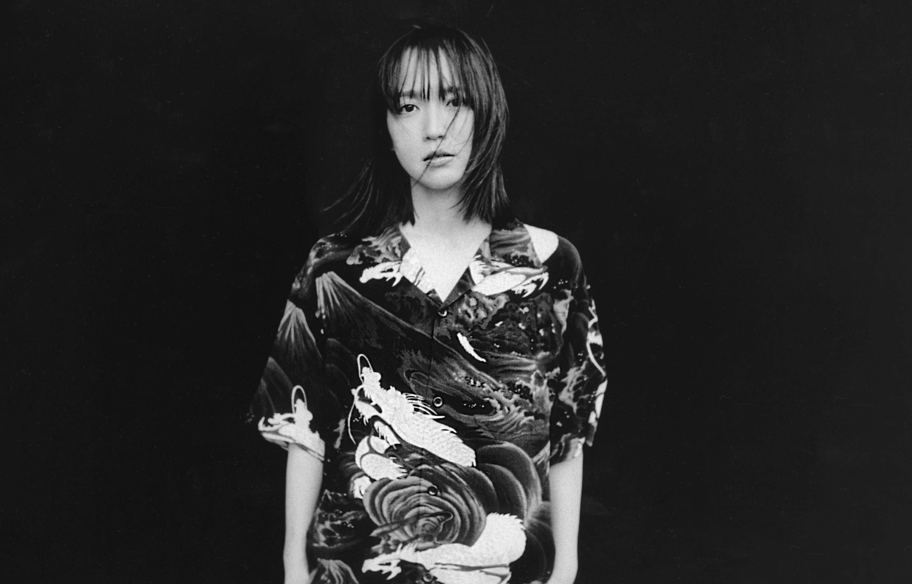 吉岡里帆をモデルに起用！Y’s × SUN SURF ALOHASHIRTが発売中！