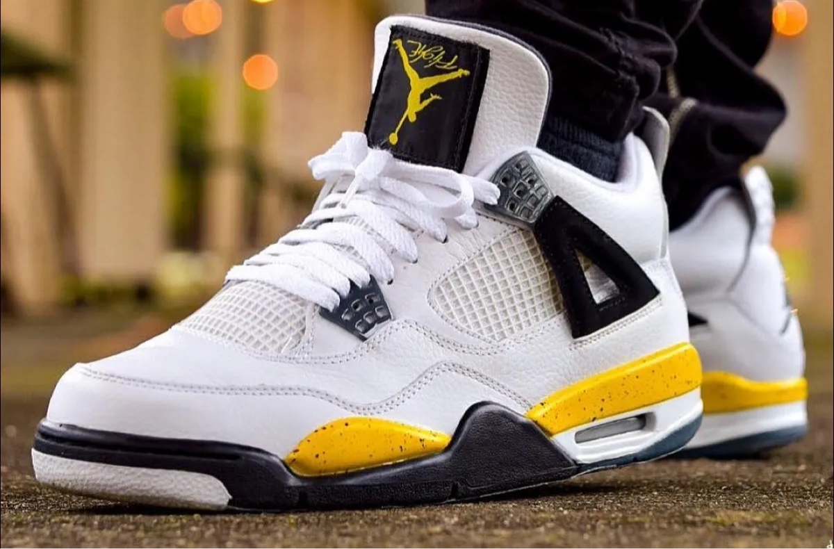 最新リーク｜Nike Air Jordan 4 "Tour Yellow" (2026)｜抽選/販売/定価情報