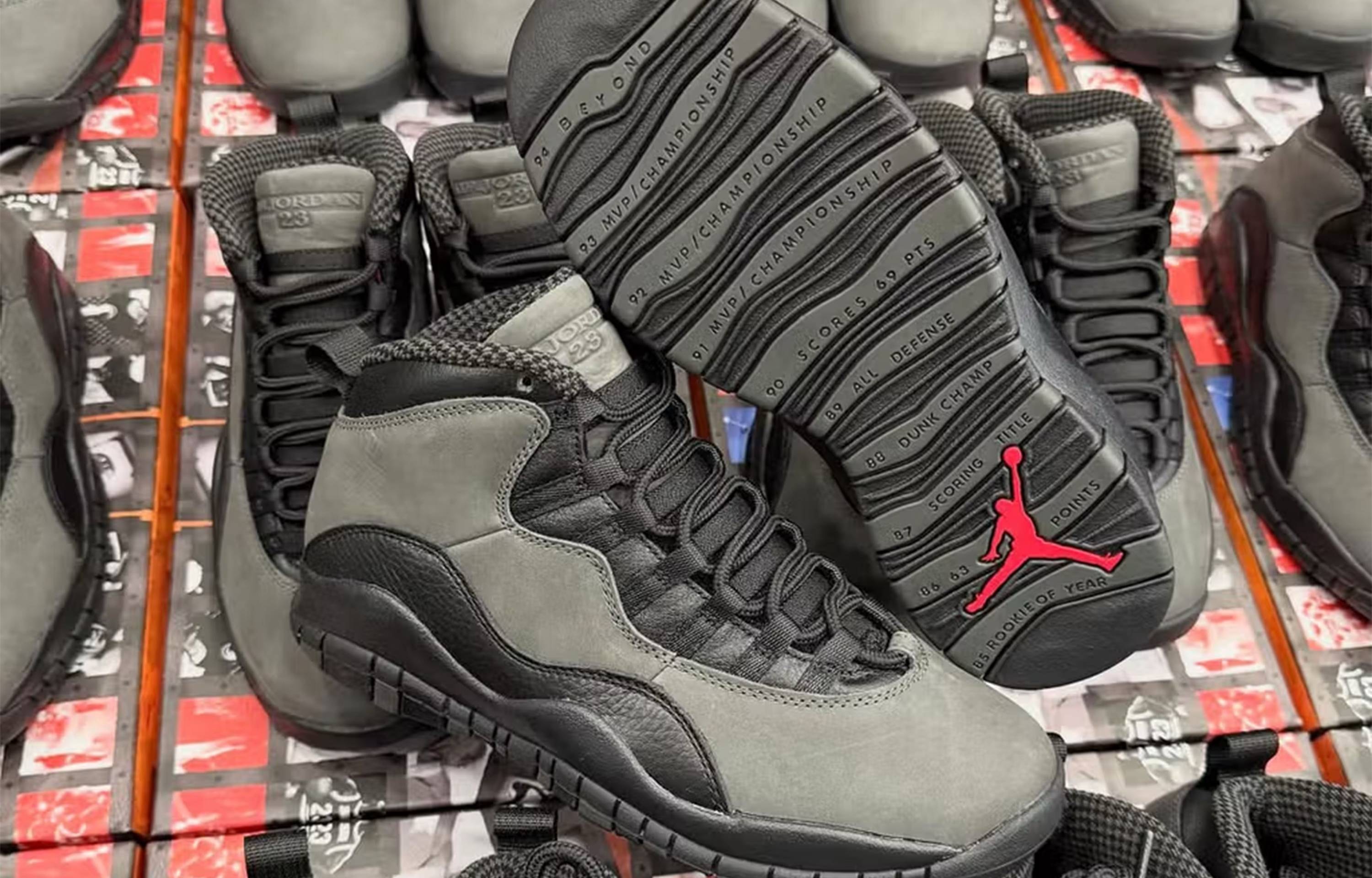ナイキ エア ジョーダン 10 レトロ ダーク シャドー 楽天市場】NIKE AIR JORDAN 10 RETRO dark shadow/true red