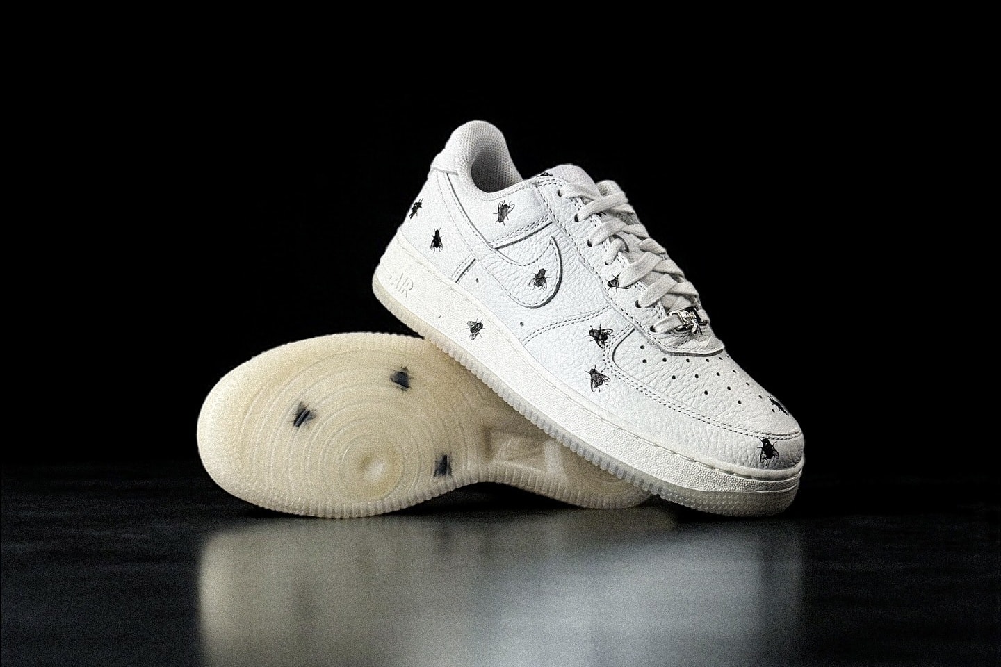 10/24発売｜Nike Air Force 1 Low Retro "Houseflies"｜抽選/販売/定価情報