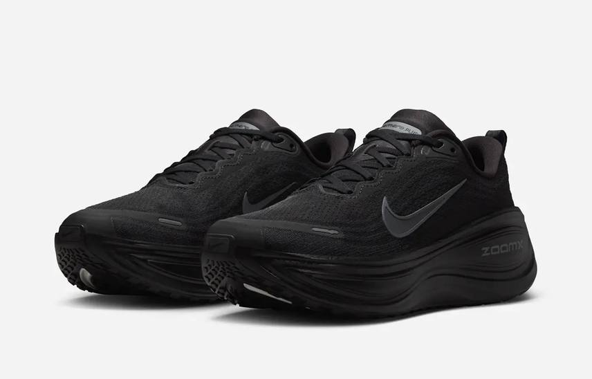 12/20発売|Nike Vomero Plus "Black/Metallic Dark Grey"|抽選/販売/定価情報