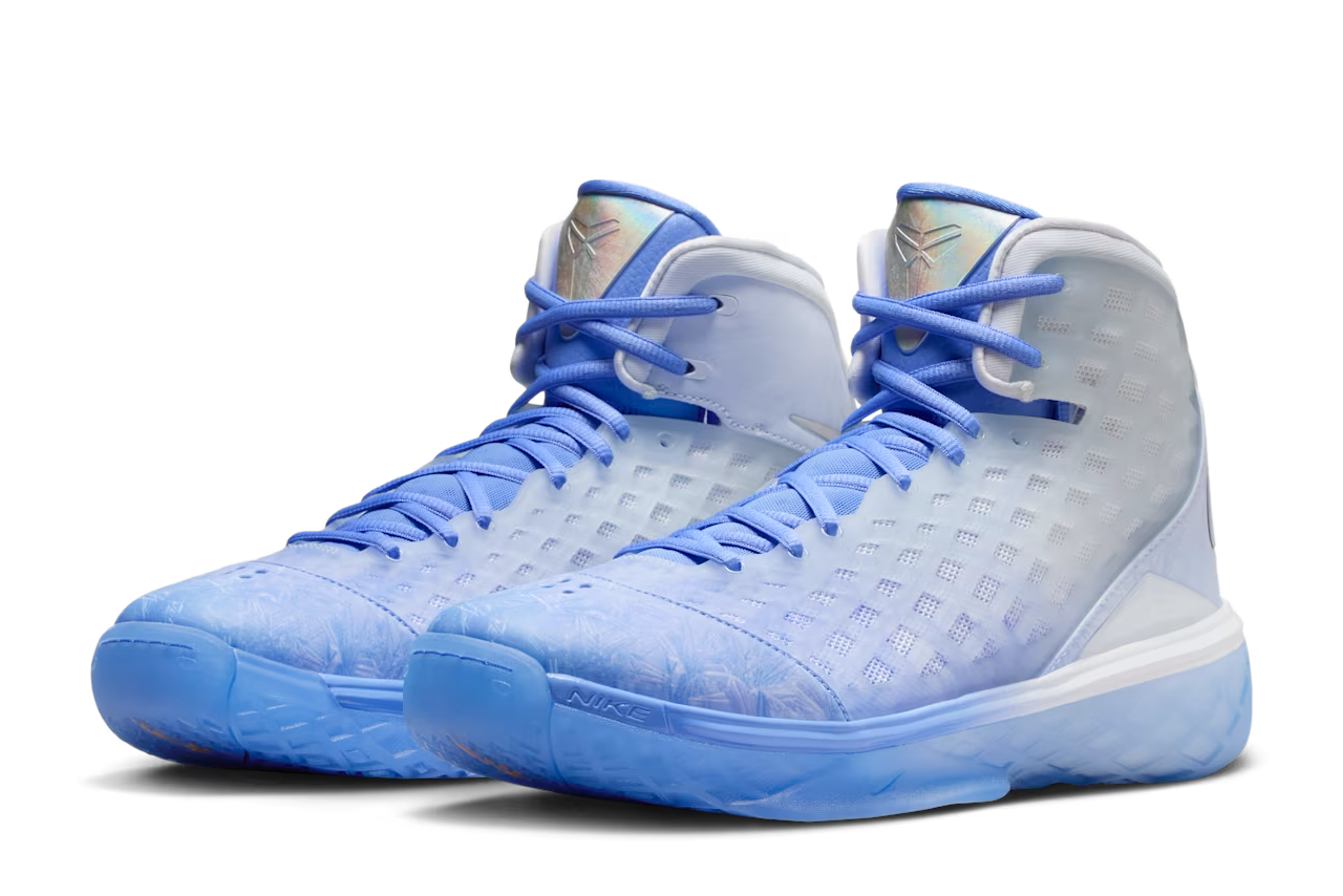 ナイキ コービー3 プロトロ ロイヤル パルス 正面画像