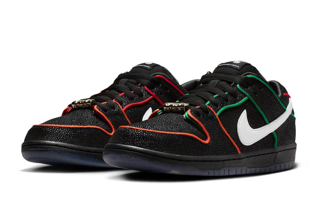 ブロンクス ガールズ スケート × ナイキ SB ダンク ロー QS ブラック/チャレンジレッド 正面画像