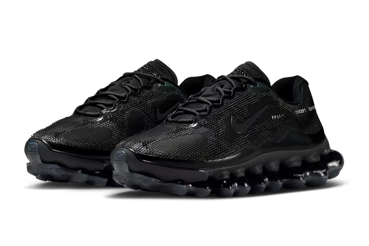 フラグメント × ナイキ エアリキッドマックス ブラック 正面画像