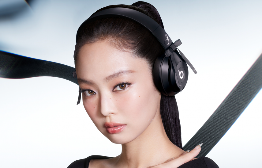 Beats × BLACKPINK JENNIE 第2弾が4/24に登場!リボンが揺れるSolo 4 "Onix Black"がリリース