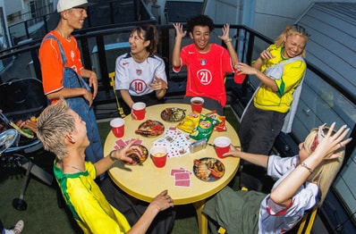 今年も"ユニフォーム"トレンドは継続中!サッカー世界大会の前に手に入れたいおすすめモデル21選