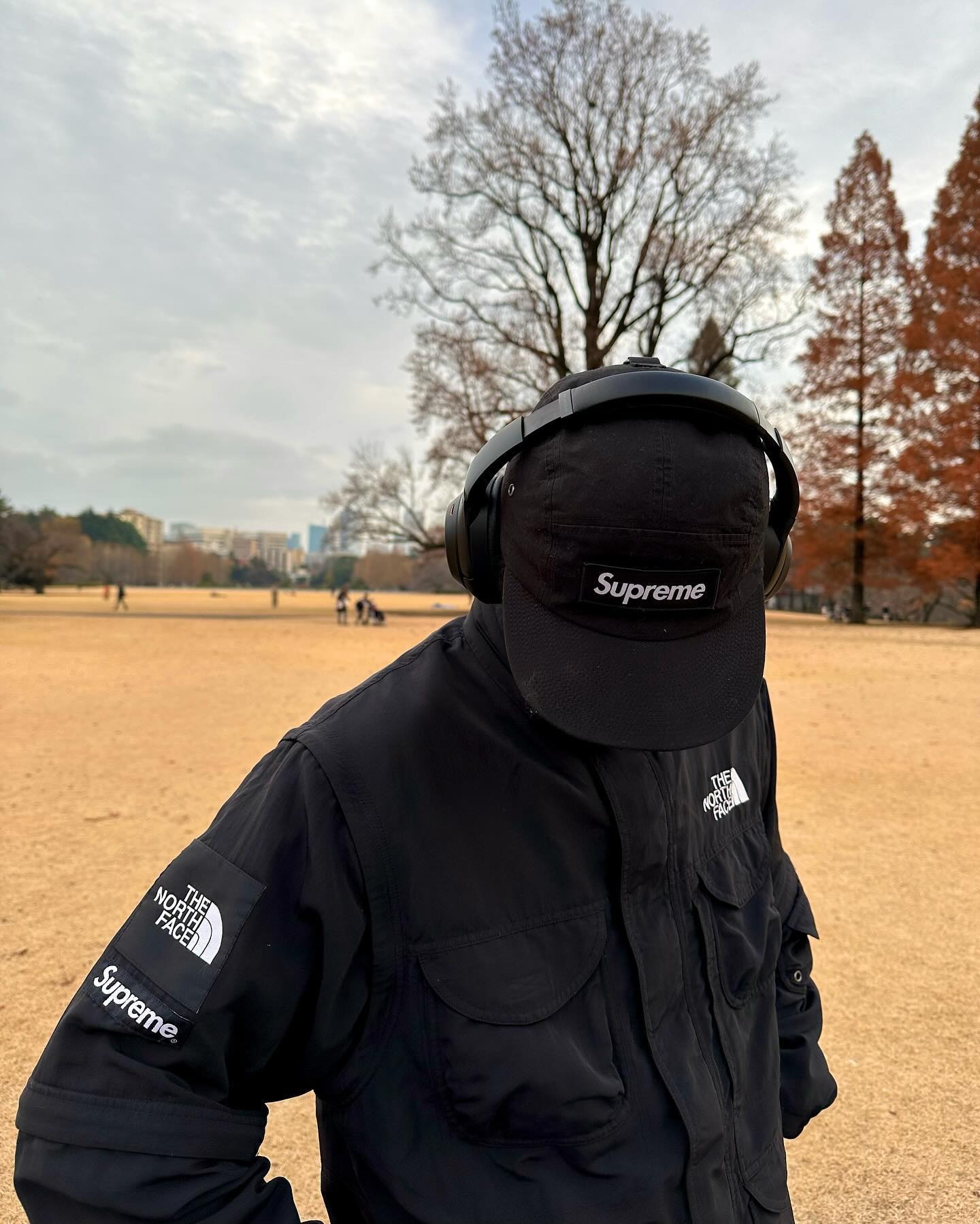 Supreme x The North Face Trekking Convertible Jacket 