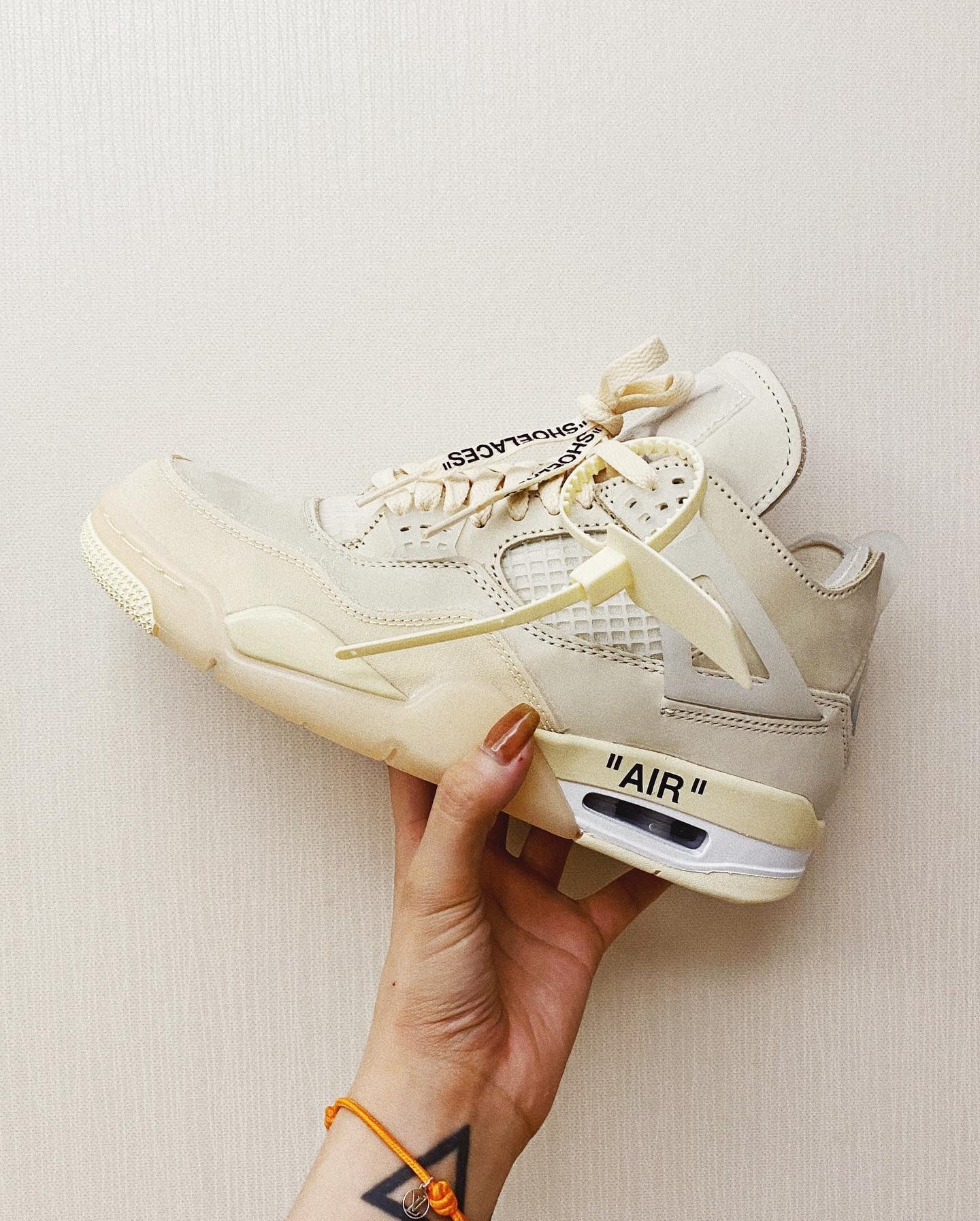 本日14時まで！売れなければ履きます！Nike AIR Jordan4 off white 