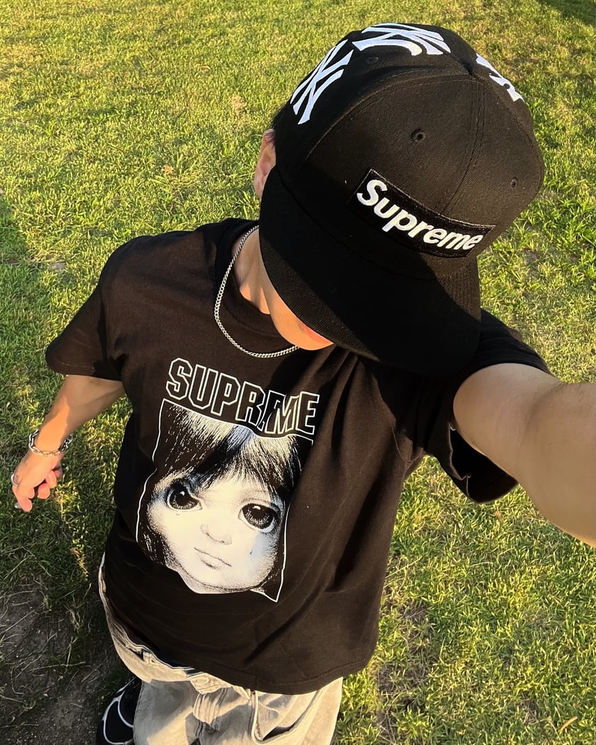 Supreme Margaret Keane Teardrop Tee Supreme Margaret Keane Teardrop Tee