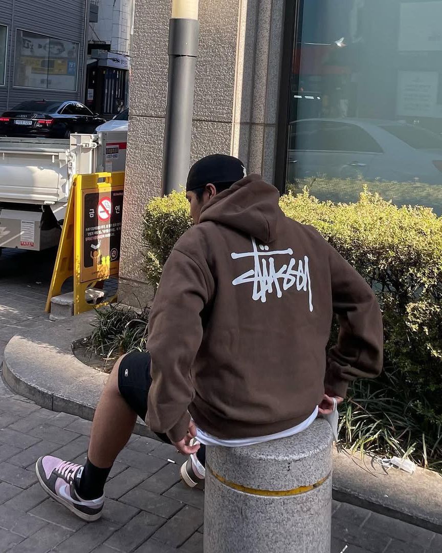 Stussy × Nike SB Dunk Low 