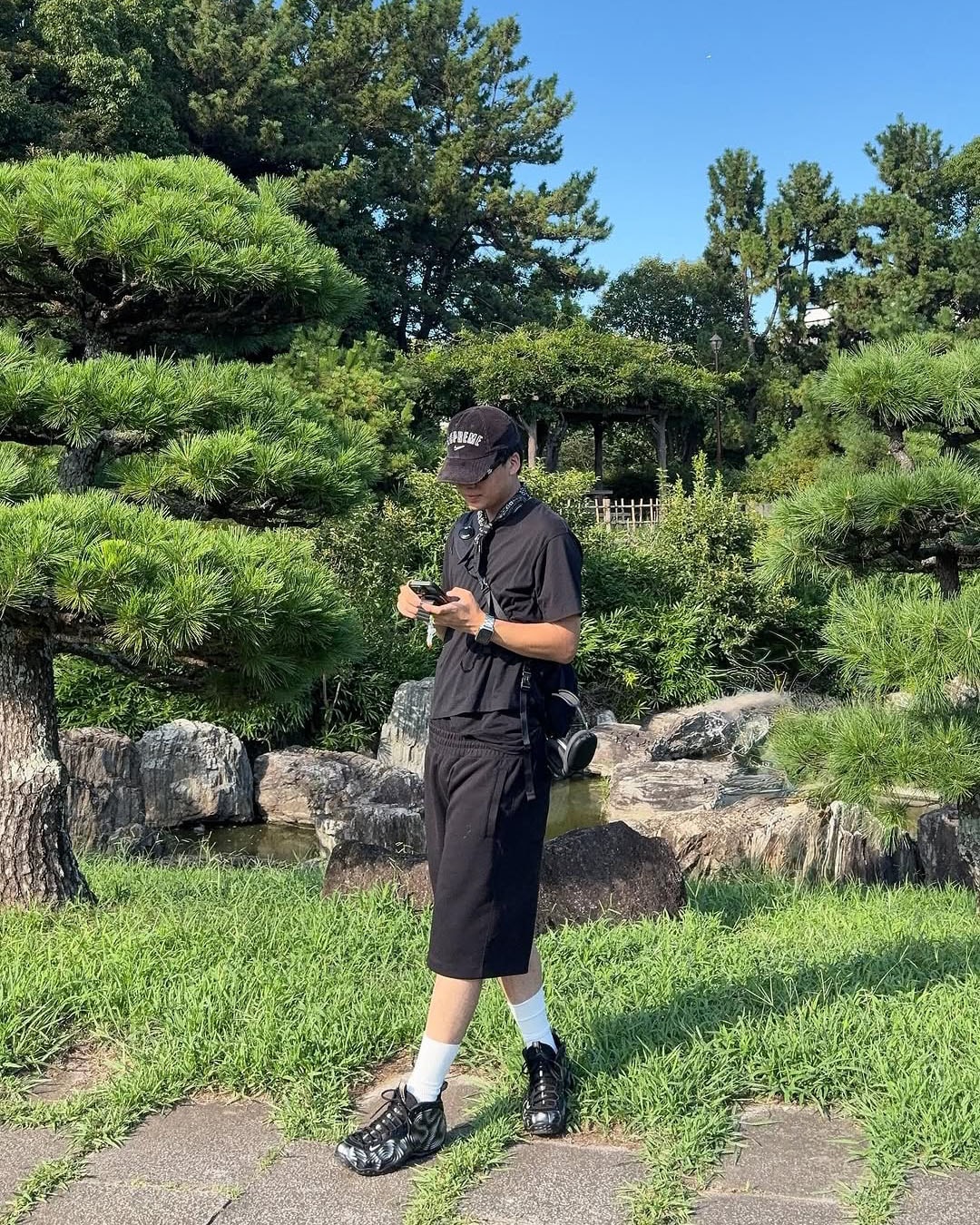 COMME des GARCONS HOMME PLUS × Nike Air Foamposite One 