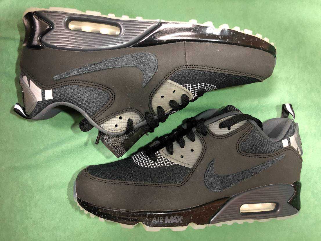 UNDEFEATED × Nike Air Max 90 "Black/Rush Pink"