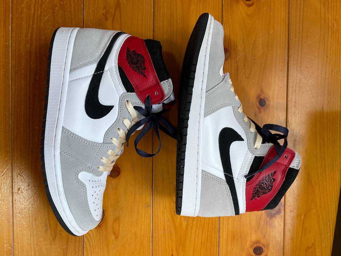 Nike Air Jordan 1 High OG "White/Black/Light Smoke Grey"