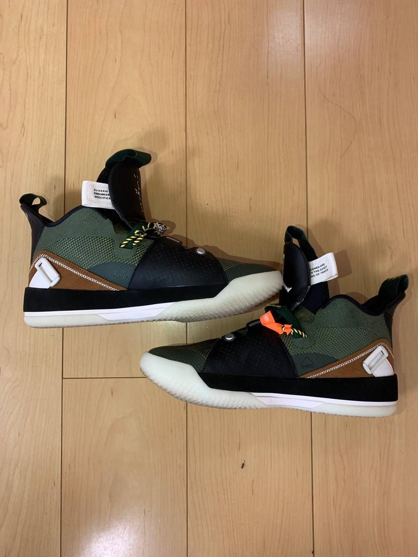 Travis Scott × Nike Air Jordan 33 NRG "Cactus Jack"
