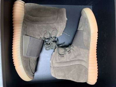 adidas YEEZY Boost 750 "Light Brown Gum (Chocolate)"