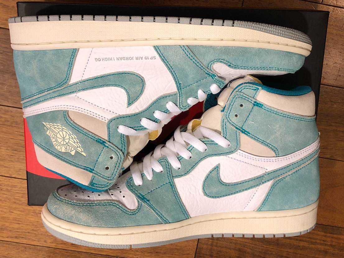 Nike Air Jordan 1 Retro High OG "Turbo Green"