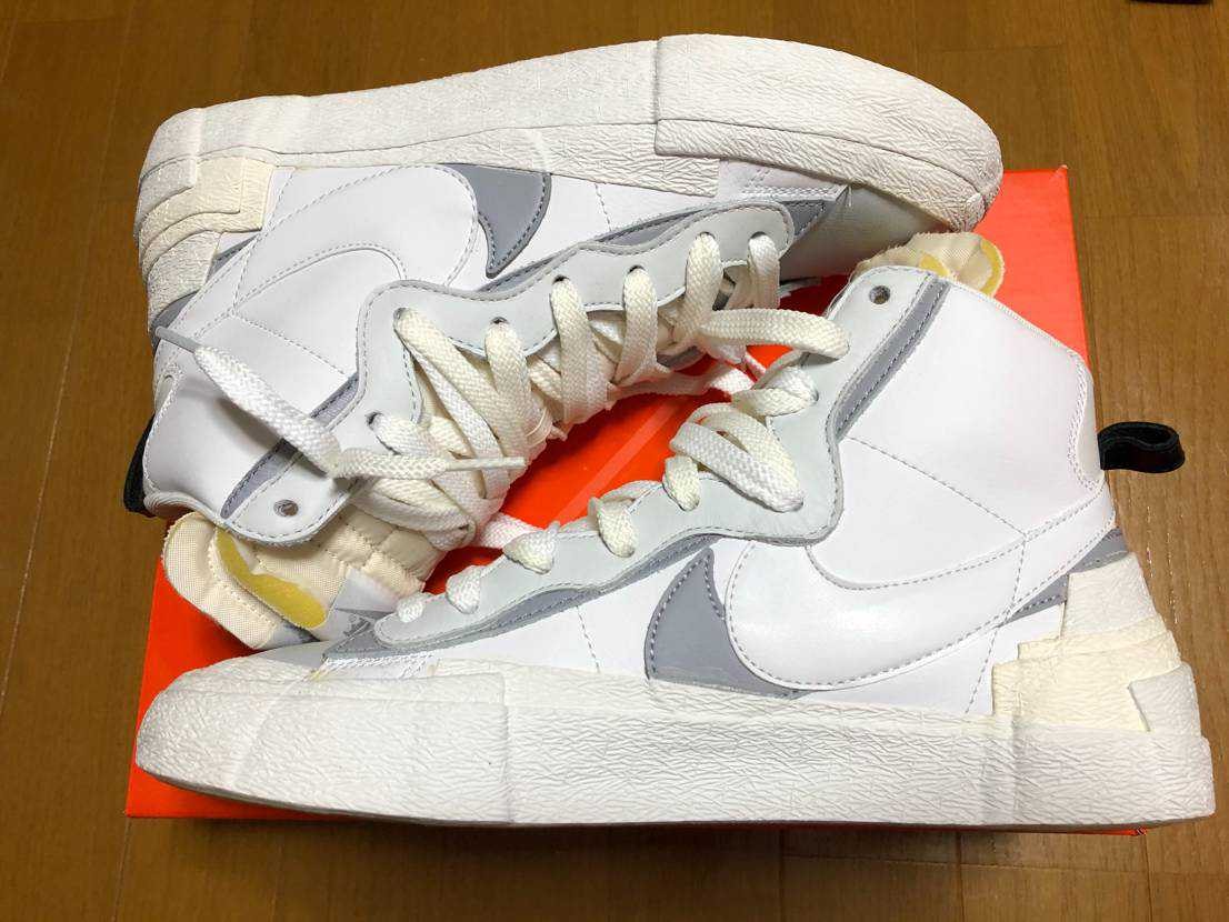 sacai × NIKE BLAZER MID "WHITE/WOLF GREY"