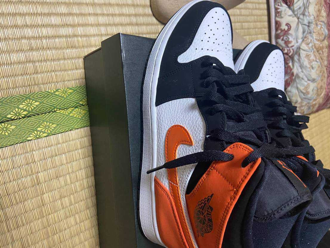 NIKE AIR JORDAN 1 MID "SHATTERED BACKBOARD"