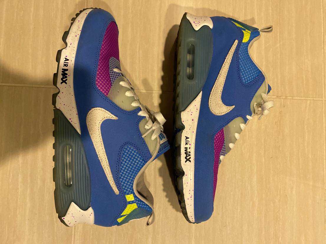 UNDEFEATED × Nike Air Max 90 