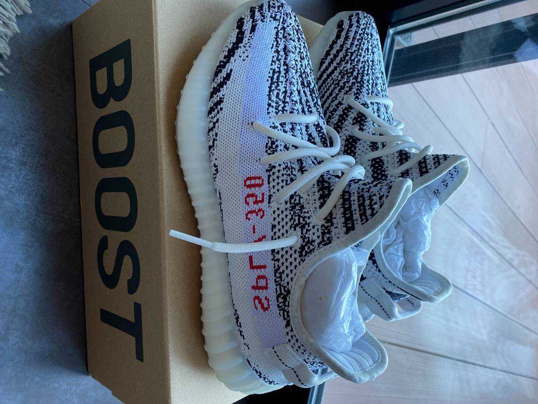 adidas YEEZY Boost 350 V2 "Zebra"