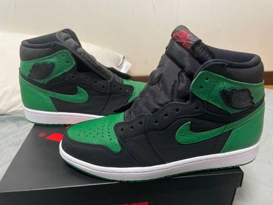 Nike Air Jordan 1 Retro High OG "Black/Pine Green" (2020)