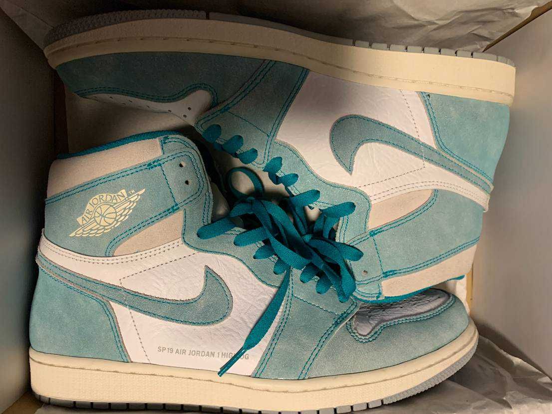 Nike Air Jordan 1 Retro High OG "Turbo Green"