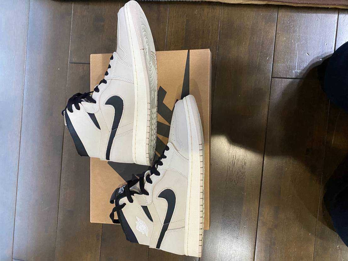 NIKE Women's AIR JORDAN 1 HIGH ZOOM "SUMMIT SAIL"