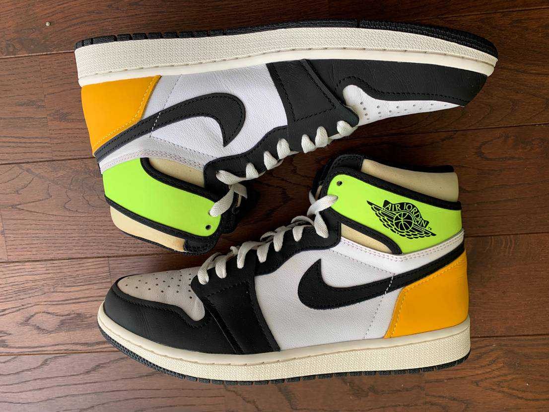Nike Air Jordan 1 High OG "Volt Gold"