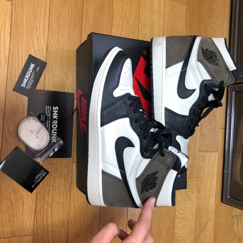 Nike Air Jordan 1 High OG "Sail/Dark Mocha/Black"