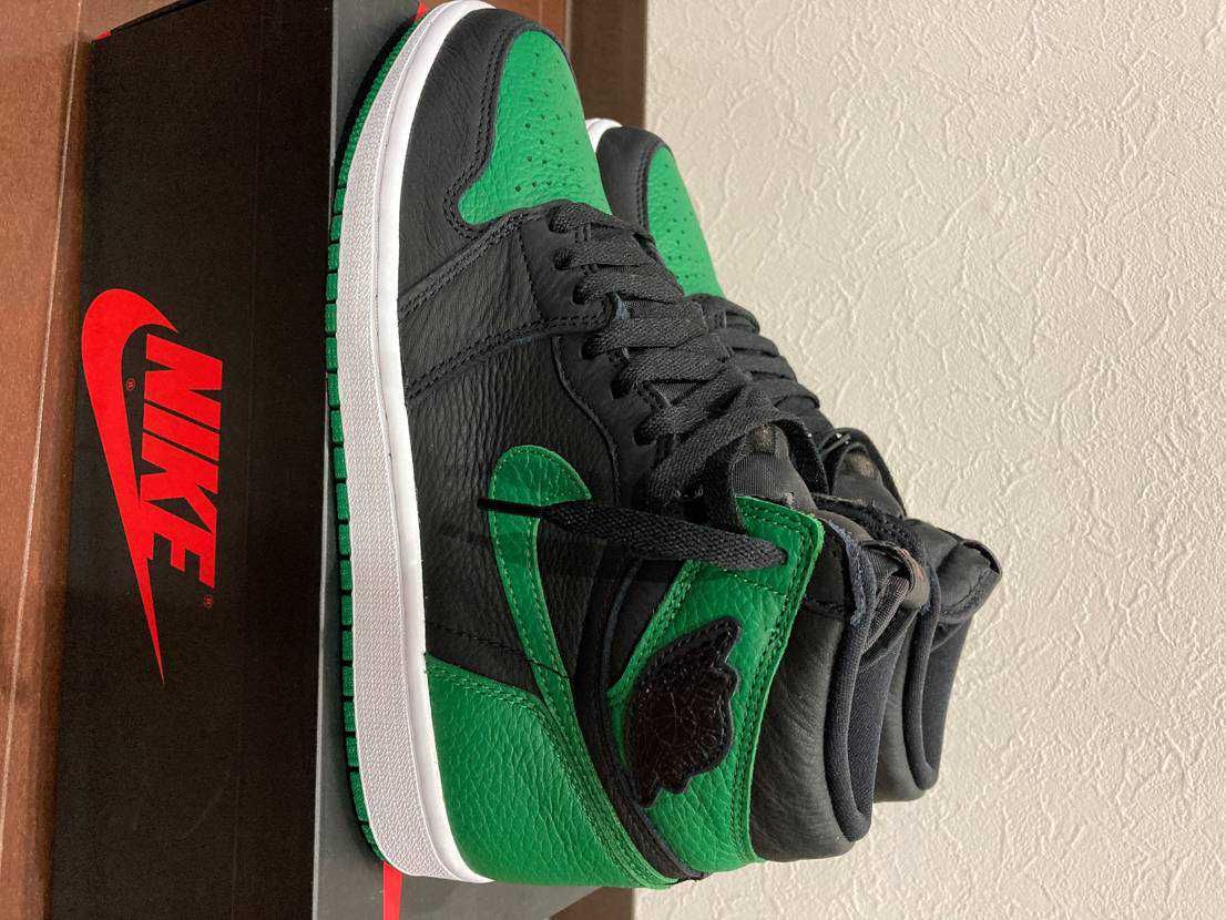 Nike Air Jordan 1 Retro High OG "Black/Pine Green" (2020)      