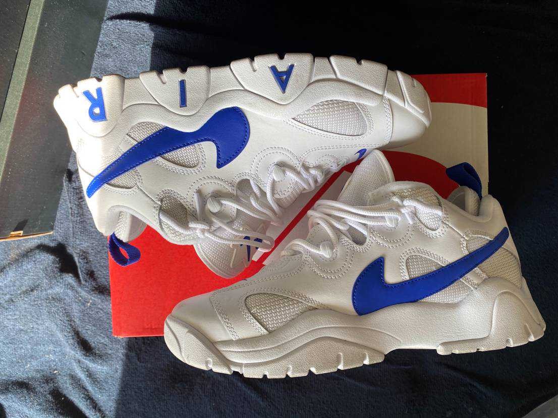 NIKE AIR BARRAGE LOW "WHITE/BLUE"