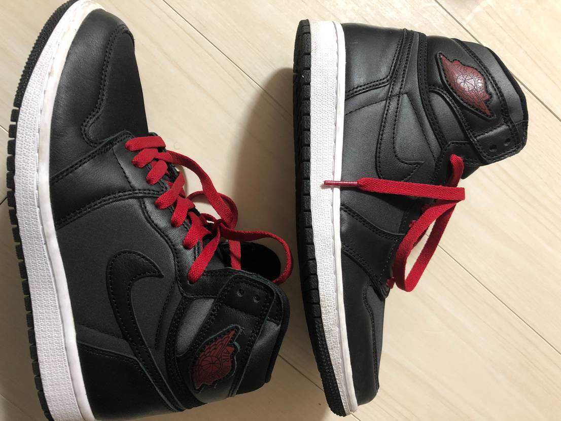 Nike Air Jordan 1 Retro High OG "Black/Metallic Silver/Gym Red"  