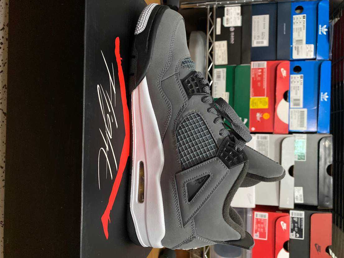 Nike Air Jordan 4 "Cool Grey"