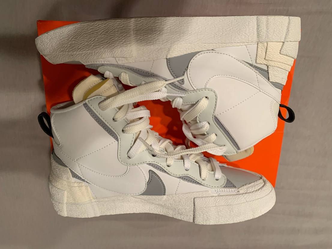 sacai × NIKE BLAZER MID "WHITE/WOLF GREY"