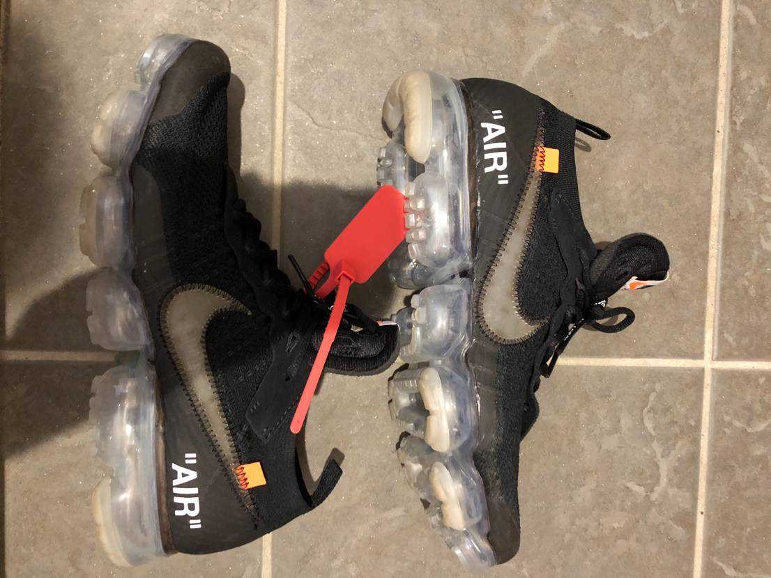 Off-White × Nike Air Vapormax "Black/Total Orange/Clear"