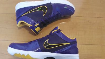 UNDEFEATED × Nike Kobe 4 Protro "Court Purple"