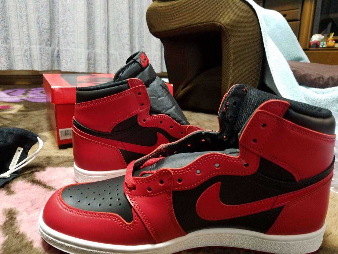 Nike Air Jordan 1 High ’85 "Varsity Red"